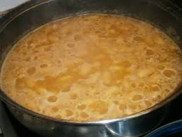 Fabes con mejillones al azafran - Preparación paso 1