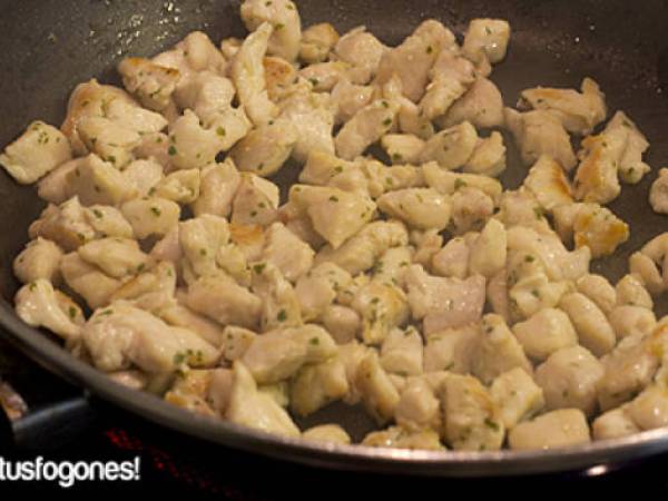 Croquetas de pollo y manzana al Pedro Ximénez - Preparación paso 1