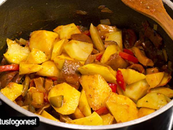 Patatas con níscalos - Preparación paso 5