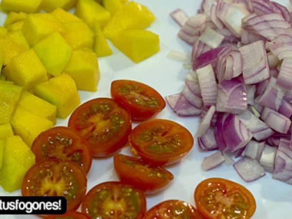 Ensalada de pollo con vinagreta de frambuesa - Preparación paso 2