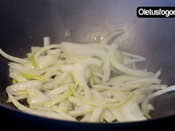 Wok de costillas de cerdo y champiñones - Preparación paso 3