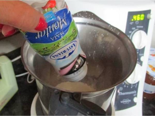 Flan de turron sin horno - Preparación paso 3