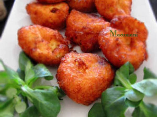 Buñuelos de patata con jamon y queso azul - Preparación paso 4