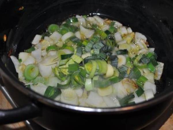 Crema de coliflor y puerro - Preparación paso 1