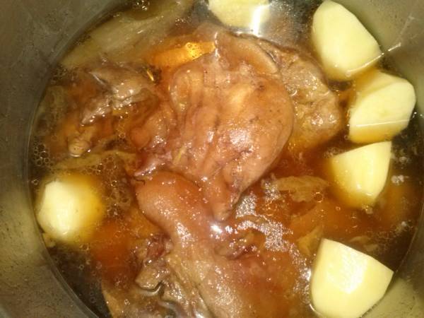 Codillo al estilo aleman - Preparación paso 3