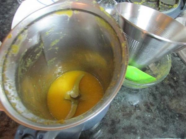 Tarta de cuajada, con mango y coco - Preparación paso 5