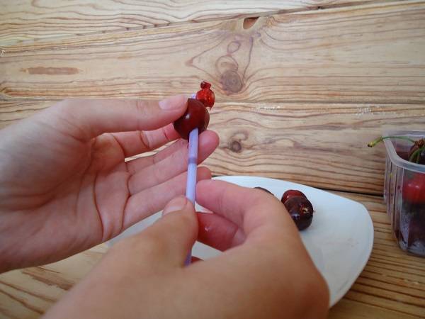 Secreto de cerdo con salsa de cerezas - Preparación paso 2