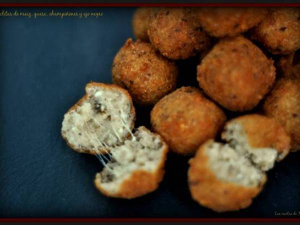 Bolitas de maíz, queso, champiñones y ajo negro. - Preparación paso 1