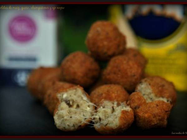 Bolitas de maíz, queso, champiñones y ajo negro. - Preparación paso 2