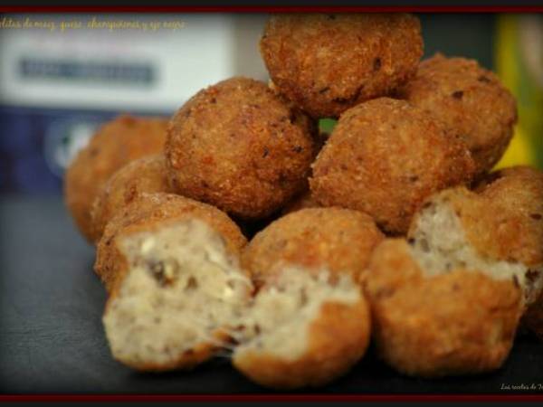 Bolitas de maíz, queso, champiñones y ajo negro. - Preparación paso 3