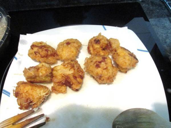 Coliflor rebozada con alioli - Preparación paso 3