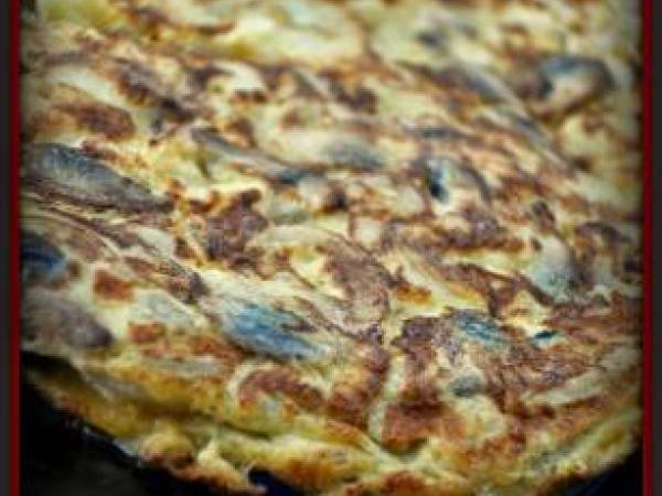 Tortilla de patatas, cebolla y champiñones - Preparación paso 4