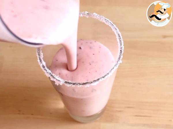 Smoothie de Fresas y Cerezas - Preparación paso 6