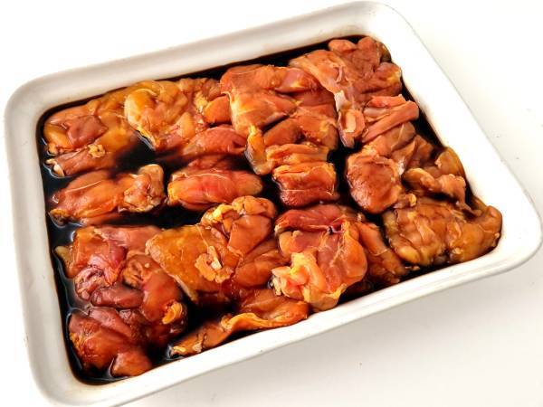 Pollo en adobo filipino - Preparación paso 1