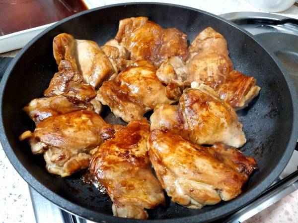 Pollo en adobo filipino - Preparación paso 5