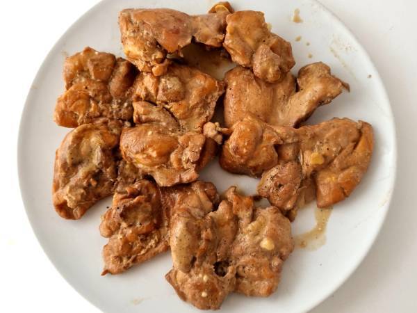 Pollo en adobo filipino - Preparación paso 9