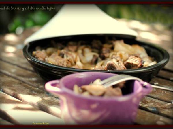 Ragut de ternera y cebolla en olla tajine. - Preparación paso 1