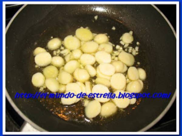 Salteado de Patatas, Zanahorias y Guisantes - Preparación paso 2