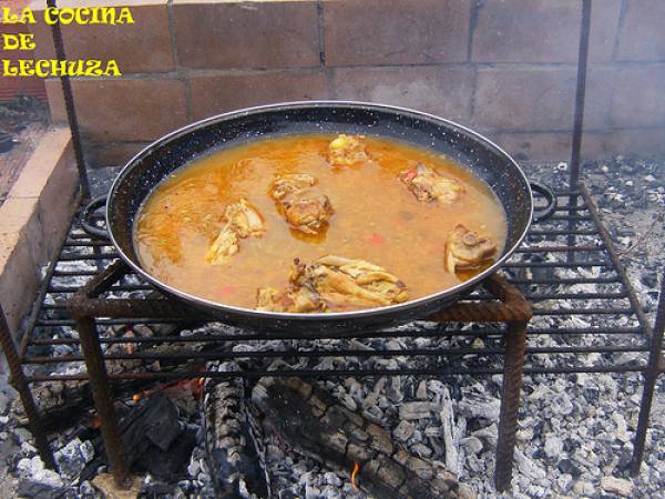 Paella con mariscos (al fuego de leña) - Preparación paso 1