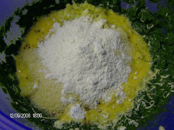 Ñoquis de espinaca - Preparación paso 2