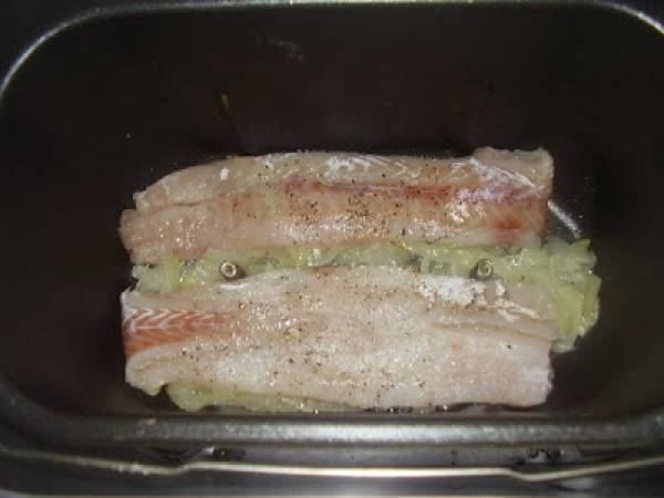 PESCADO EN SALSA DE TOMATE EN PANIFICADORA BIFINETT - Preparación paso 4