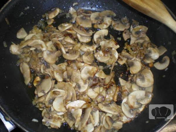 #29. Hojaldre de pato y champiñones - Preparación paso 2