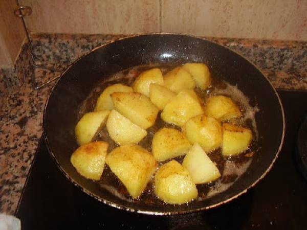 Pollo frito en sartén y horno - Preparación paso 6