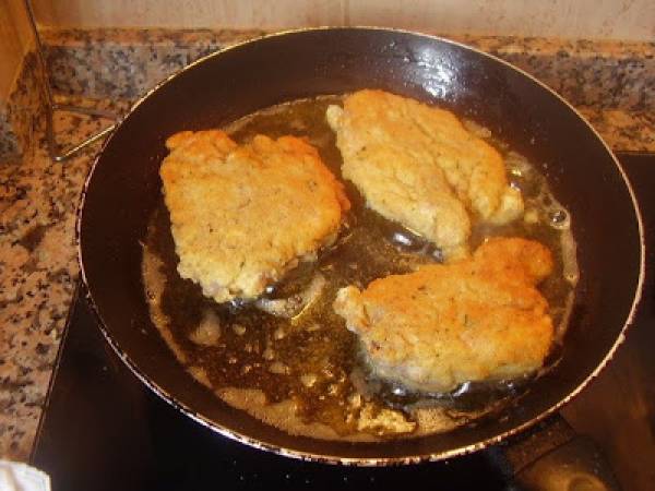 Pollo frito en sartén y horno - Preparación paso 7