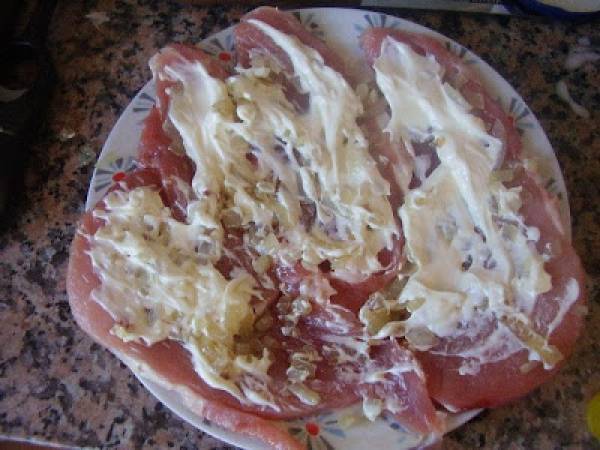 FILETES DE CERDO CON CEBOLLA Y MAYONESA - Preparación paso 2