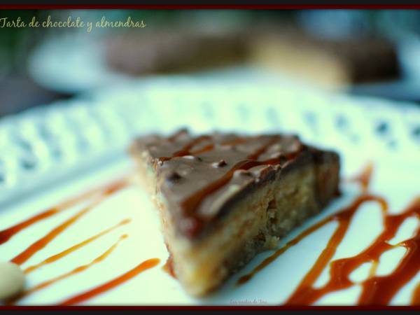 Maravillosa tarta de chocolate y almendras - Preparación paso 2