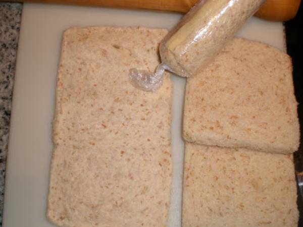 Canapés en pan de molde - Preparación paso 1