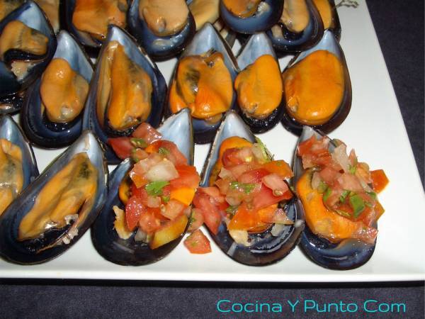 Mejillones al Vapor con Pico de Gallo - Preparación paso 3