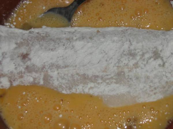 Filete de merluza a la romana - Preparación paso 2