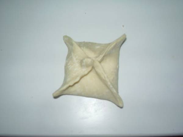 Paquetitos de hojaldre rellenos al horno - Preparación paso 3