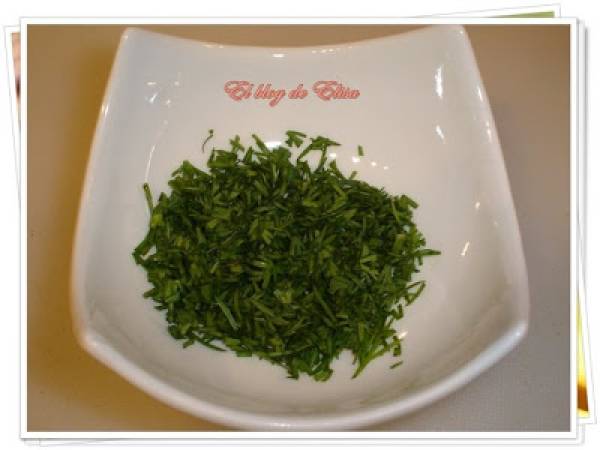 Crepes con crema de requesón y eneldo - Preparación paso 1