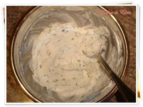 Crepes con crema de requesón y eneldo - Preparación paso 2