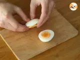 Paso 1 - Huevos rellenos con aguacate