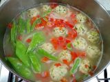 Paso 12 - Sopa tailandesa de albóndigas de pollo y noodles de arroz