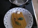 Paso 2 - Espaguetis con salsa carbonara de aguacate