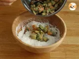 Paso 4 - Ensalada de fideos de arroz, langostinos, aguacate, huevo y cilantro