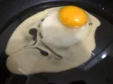 Paso 5 - Habas picantes con huevos rotos