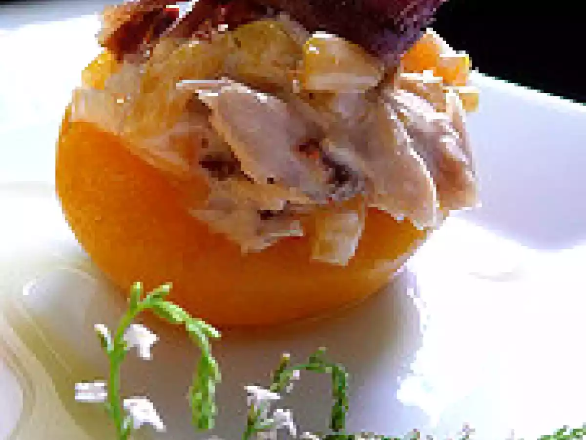 24 Melocotón relleno, un dulce contraste