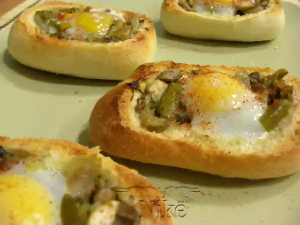 ABRIENDO BOCA: PULGA NIDO