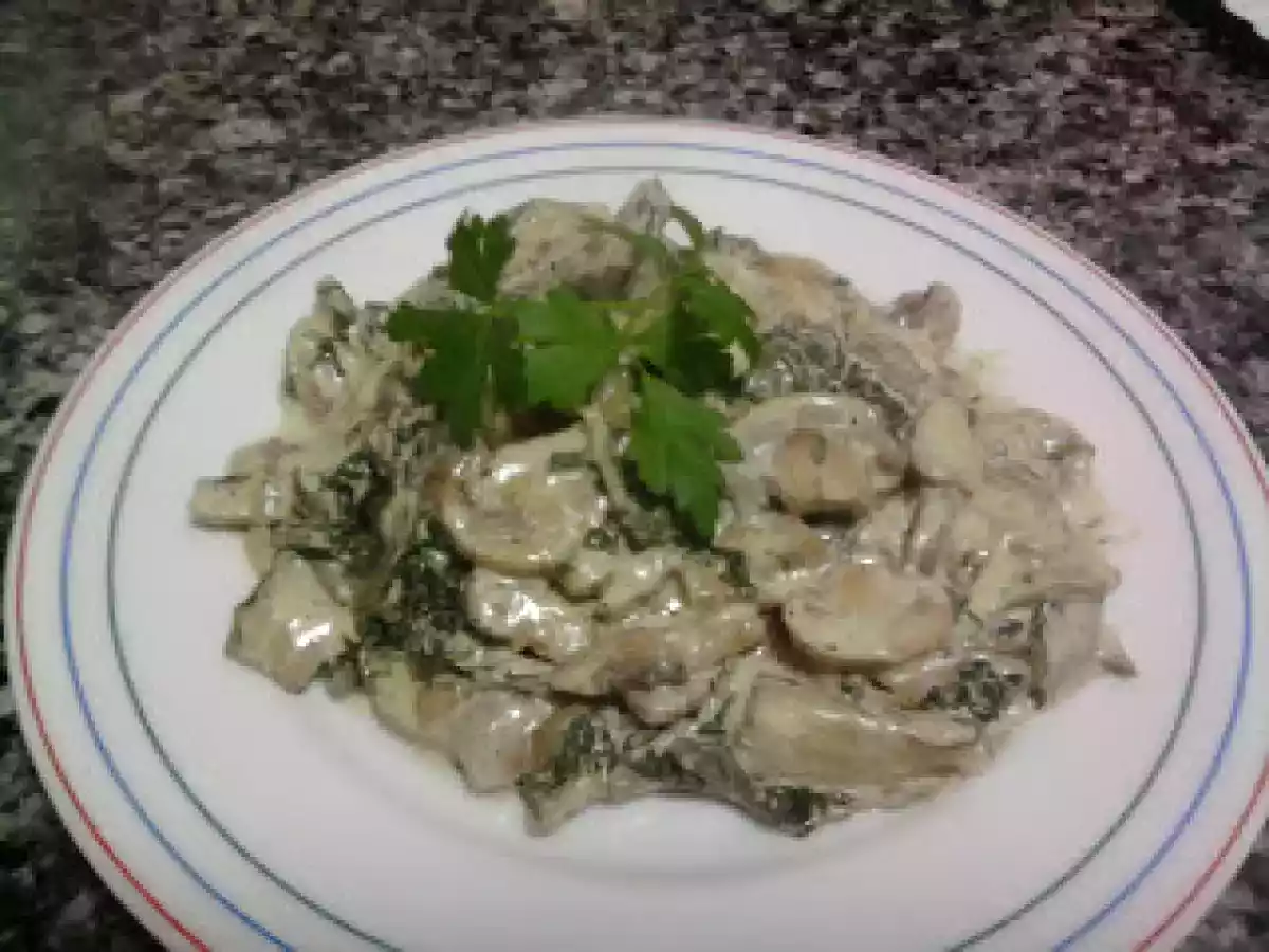 ACELGAS CON CHAMPIÑONES Y NATA