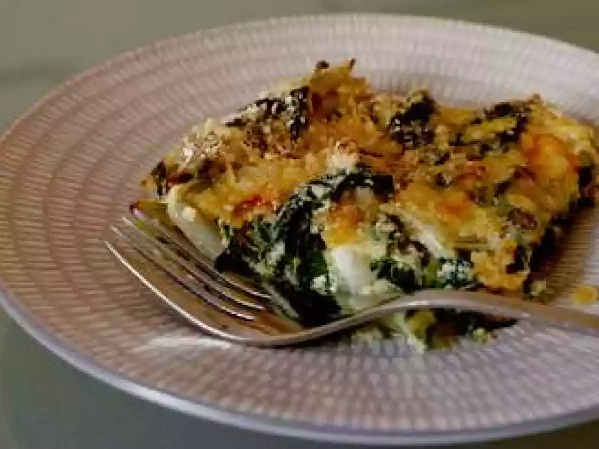 Acelgas gratinadas con piñones