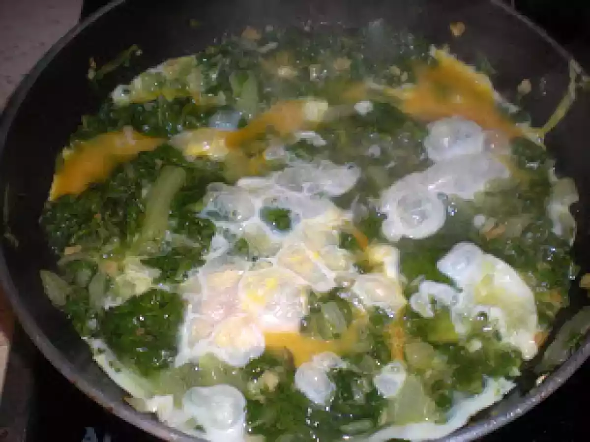 Acelgas rehogadas con filete empanado - foto 2