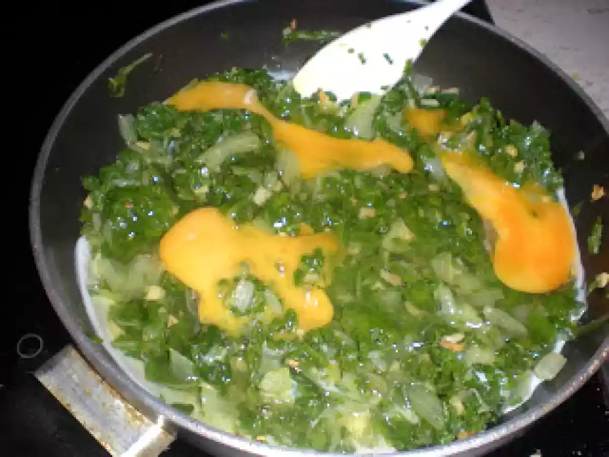 Acelgas rehogadas con filete empanado - foto 3