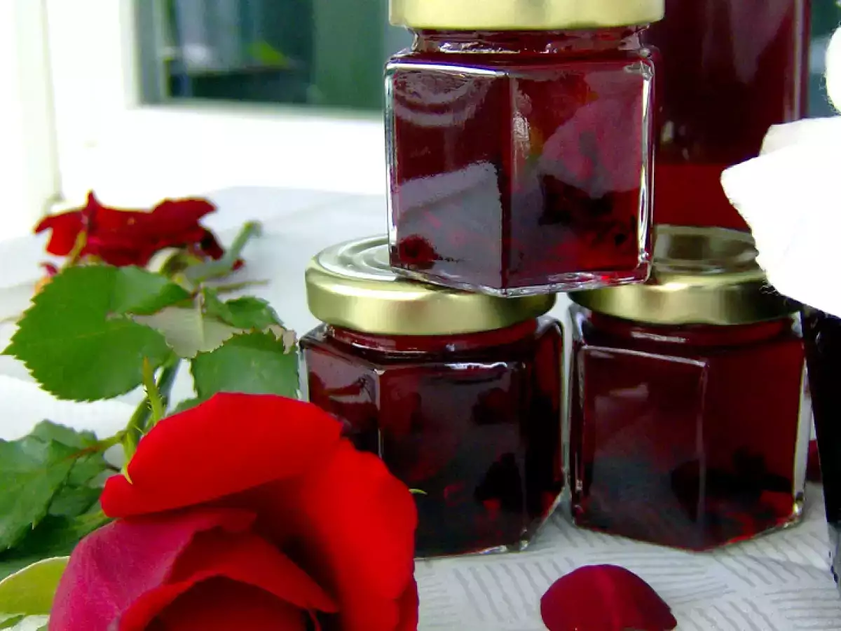 Agua de rosas y mermelada de rosas - foto 2