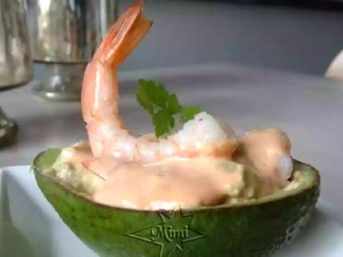 Aguacates con Langostinos