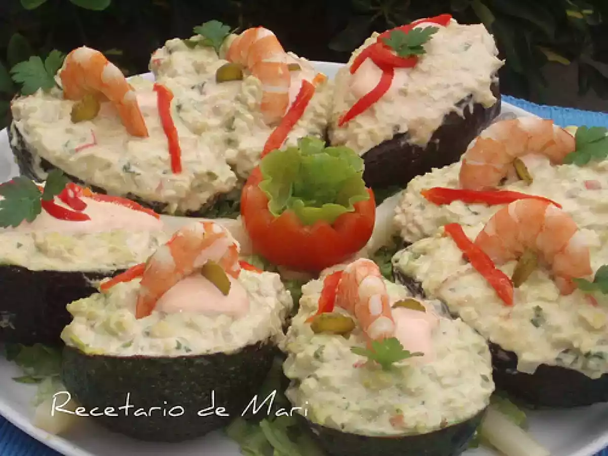 Aguacates rellenos (atún y mariscos)